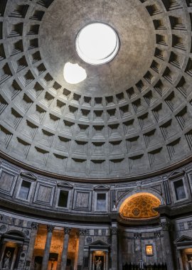 Roma'da Pantheon içinde görünüm, İtalya