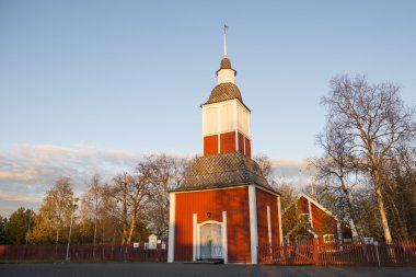 Kiruna, İsveç, bir yaz akşam sırasında kilisede.