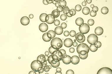 Altın hava kabarcıkları