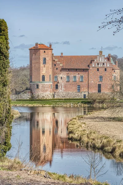 Damm Eller Sjö Reflektion Torups Slott Torup Slott Fasad Presenteras Royaltyfria Stockbilder