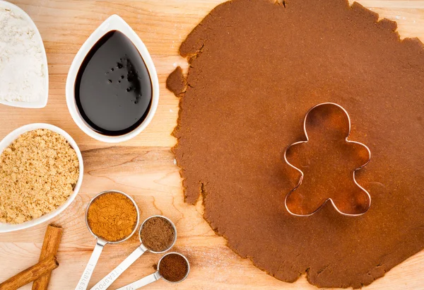 Biscotti tradizionali di pan di zenzero di Natale Fotografia Stock