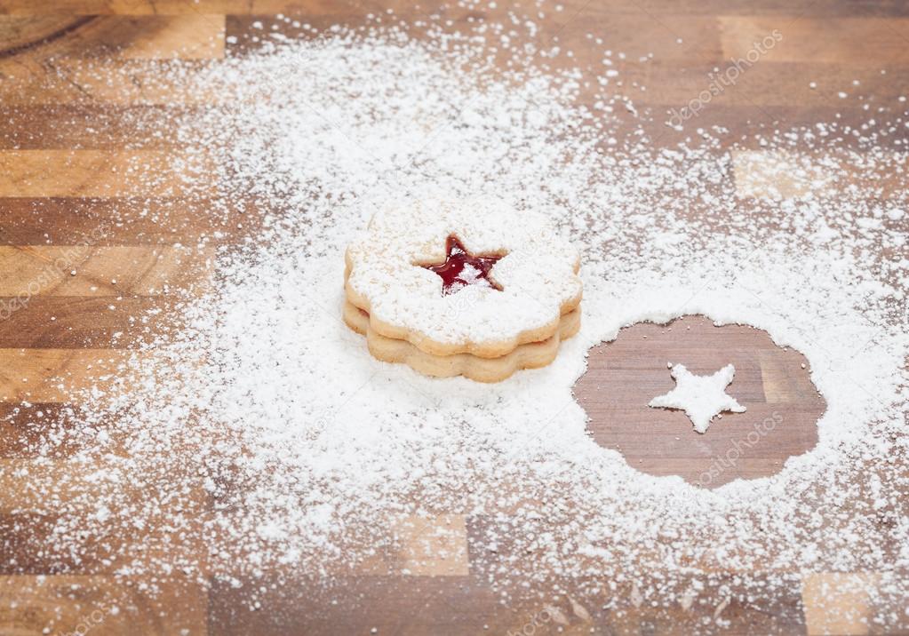 Christmas Linzer Cookie