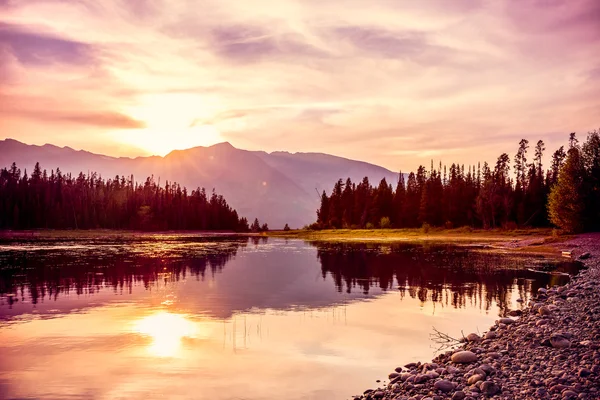 Puesta de sol de montaña — Foto de Stock