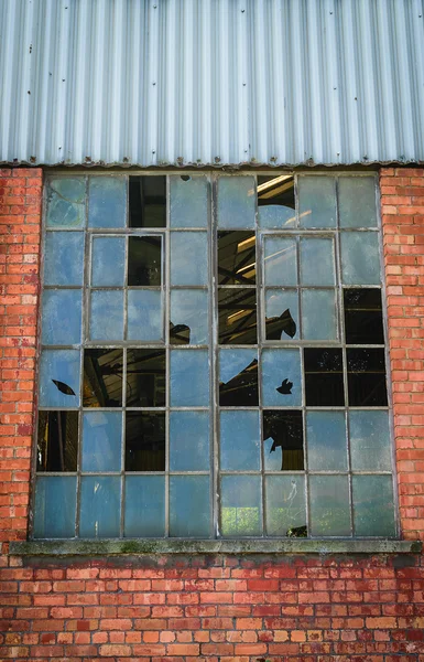 Very old abandoned warehouse — Stock Photo, Image