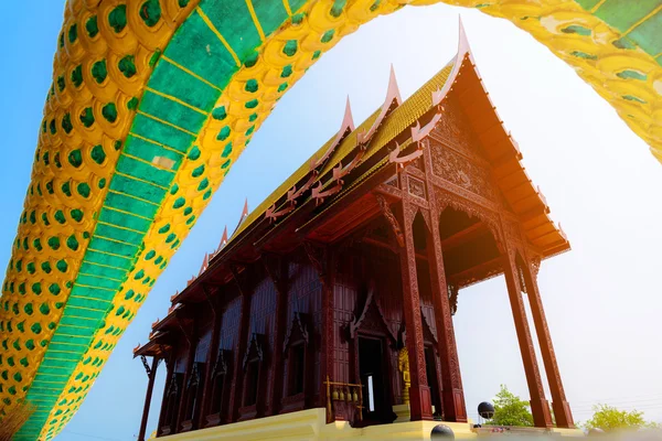 Houten pagode in tempel van Thailand — Stockfoto