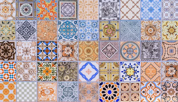 Azulejos de cerámica de pared patrones Mega conjunto de Tailandia parque público . — Foto de Stock