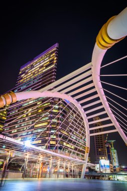 Bangkok - 2 Kasım: Chong Bangkok'un kanalıdır Bts gökyüzü tren istasyonuna 2 Kasım 2015 üzerinde Bangkok, Tayland.