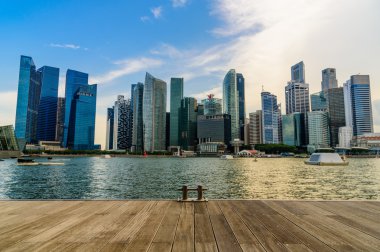 Singapur şehir manzarası downtown içinde gündüz ticaret bölgesinin.