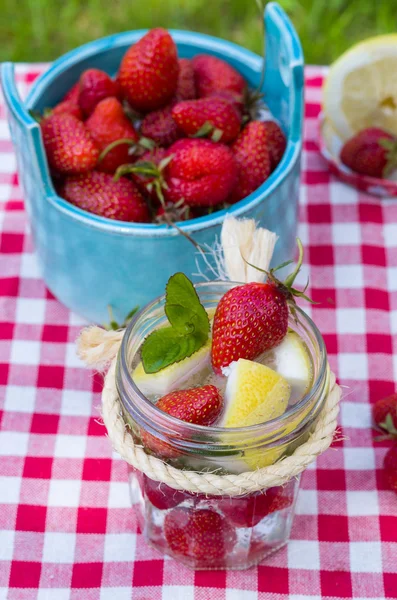 Homemade strawberry lemonade with mint. — Stock Photo, Image