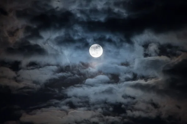 Moon on Cloudy night — Stock Photo, Image