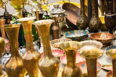 Bit pazarı, birçok ilginç tencere