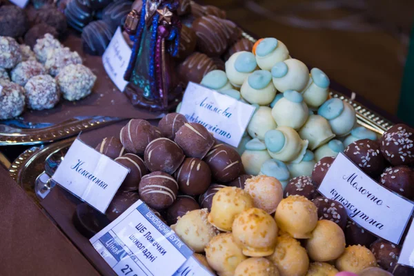 Dulces de Navidad en el mostrador — Foto de Stock