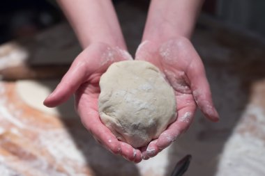 El hamur evde tutmak