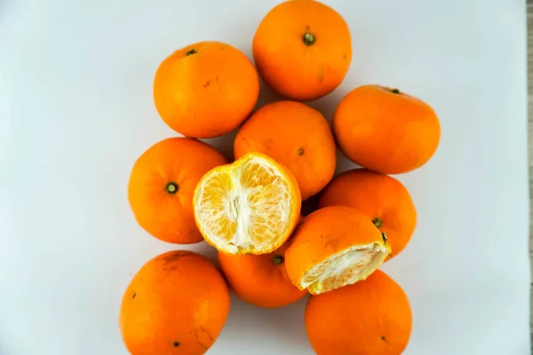 Frutas Laranja Isoladas Citrinos Laranja Sobre Fundo Branco Conjunto Inteiro — Fotografia de Stock