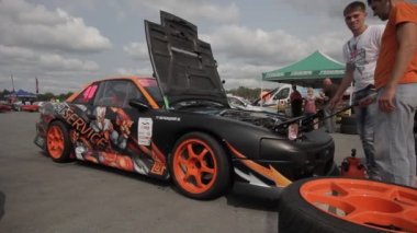 Dolly ile filme park - araba yarışı