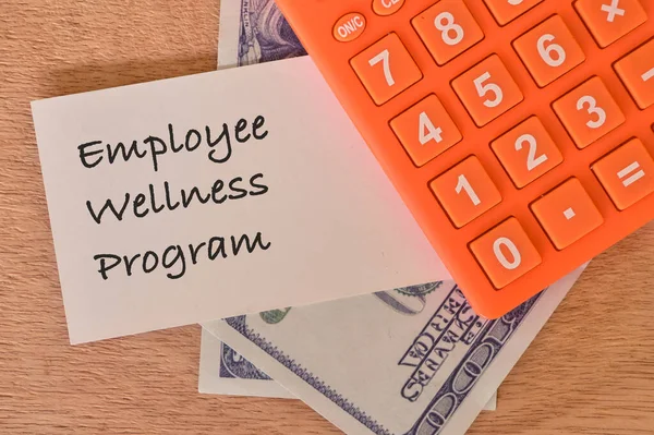 Фраза Employee Wellness Програма Написана Білому Папері Калькулятором Грошовими Банкнотами — стокове фото