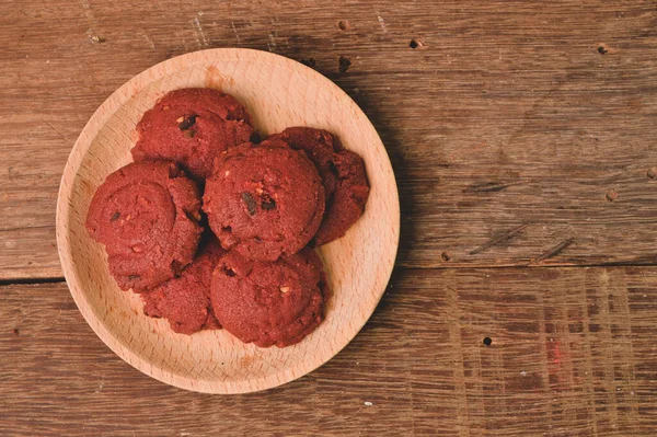 Biscoitos Veludo Vermelho Placa Madeira Biscoitos Tradicionais Malaios Servidos Durante — Fotografia de Stock