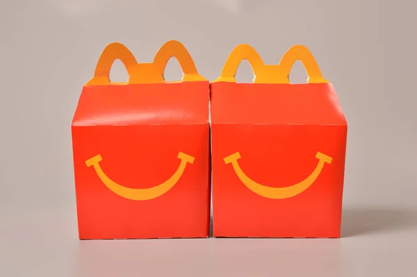 Klang Malásia Junho 2021 Mcdonald Happy Meal Caixa Papelão Mcdonald — Fotografia de Stock