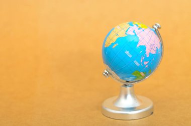 Seyahat planlama, küresel öğrenme ve dünya çapında iletişim kavramları için mükemmel odaklanmış bir dünya görüntüsü..