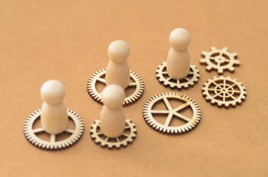 Başarı Sinerjisi: Mükemmel Takım Çalışması, Optimal Çıktı ve İşbirlikçi Başarı