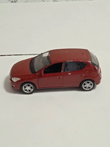 2-8 yaş arası çocuklar için mekanik oyuncaklar.