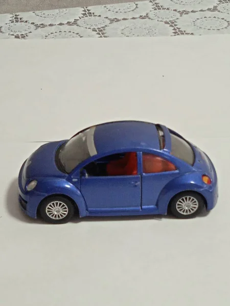 2-8 yaş arası çocuklar için mekanik oyuncaklar.