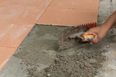 Önce yükleme döşeme temizleme sıvacı