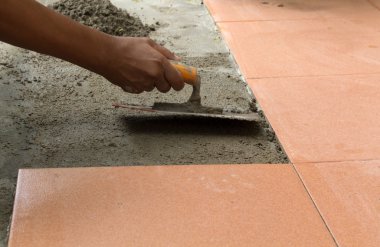 Önce yükleme döşeme temizleme sıvacı