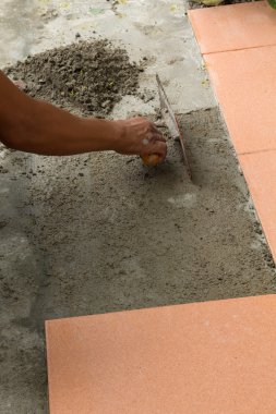 Önce yükleme döşeme temizleme sıvacı