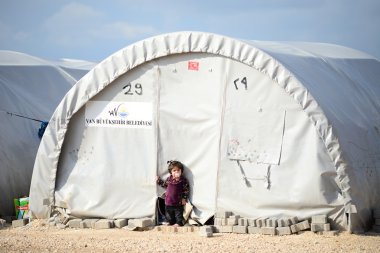 insanlar mülteci kampında