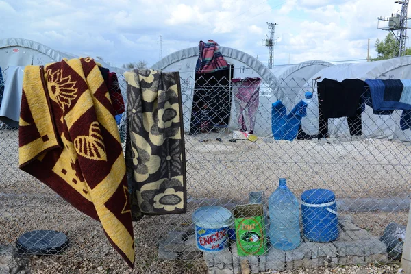 난민 캠프에서 사람들 — 스톡 사진