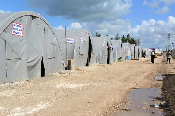people in refugee camp