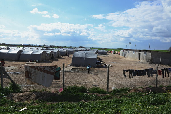 people in refugee camp