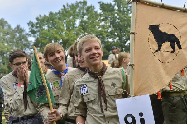 Scouts tchèques lors de la dernière manche de la course Svojsik — Photo