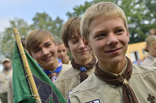 Exploradores checos durante la ronda final de la carrera de Svojsik — Foto de Stock