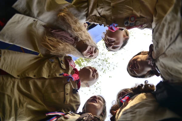 Scouts tchèques lors de la dernière manche de la course Svojsik — Photo