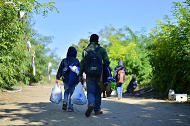 Babska (Sırpça - Croatina sınır mülteciler)