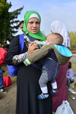 refugees leaving Hungary clipart