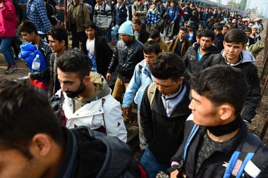 Macaristan bırakarak mülteciler