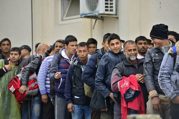 Vluchtelingen in Tovarnik (Servisch - Bonarda grens) — Stockfoto