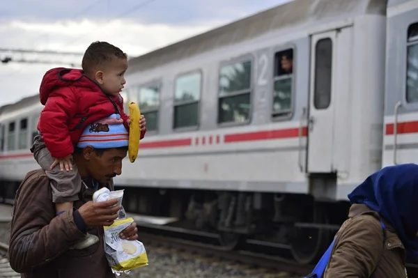 Refugiados en Tovarnik (serbio - Croatina frontera) —  Fotos de Stock