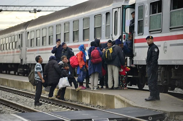 Vluchtelingen in Tovarnik (Servisch - Bonarda grens) — Stockfoto