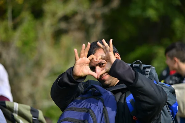 Refugees leaving Hungary — Stock Photo, Image