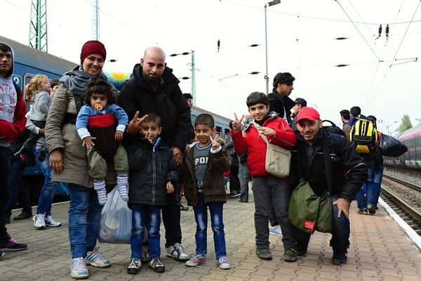 Vluchtelingen verlaten van Hongarije — Stockfoto