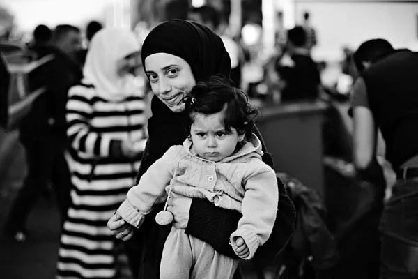 Refugiados que salen con hambre — Foto de Stock