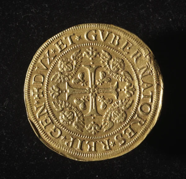 Ancient golden coin of republic of genoa italy — Stock Photo, Image