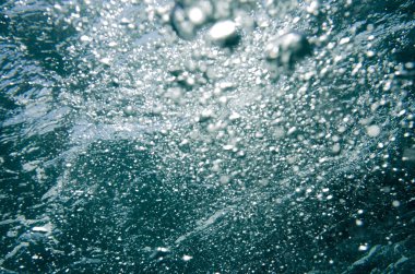 Baloncuklar su altında arka plan