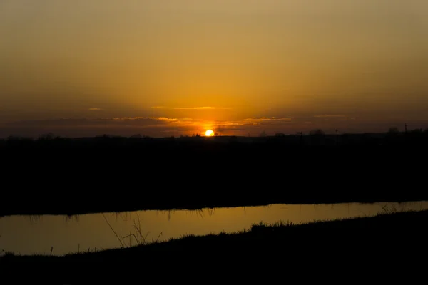 Belo Pôr Sol Perto Rio — Fotografia de Stock