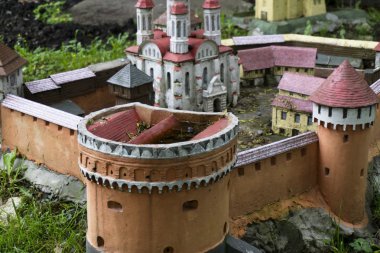 Çim Ortaçağ Kalesi