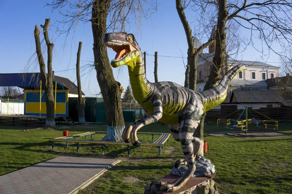 Statua Dinosauro Nel Parco — Foto Stock
